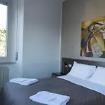 Viale Mezzetti - 1.3 By Ospitaci شقة فولينيو