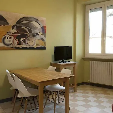 Ospitaci Viale Mezzetti Apartment *