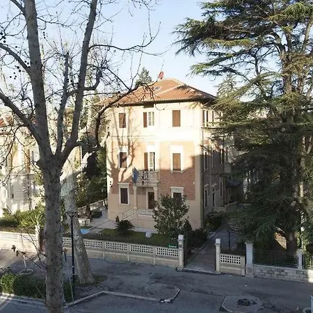 Ospitaci Viale Mezzetti