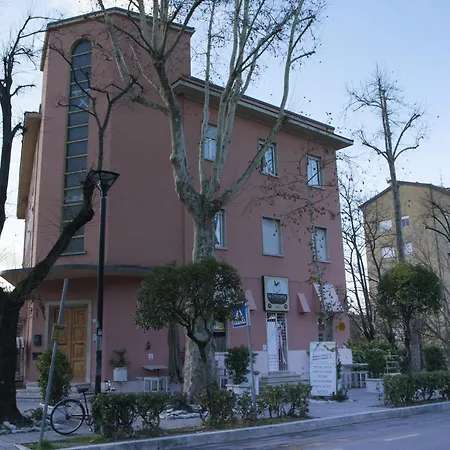 Appartamento Viale Mezzetti By Ospitaci