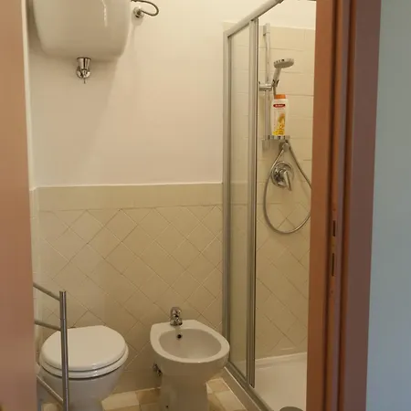 Viale Mezzetti - 1.3 By Ospitaci *