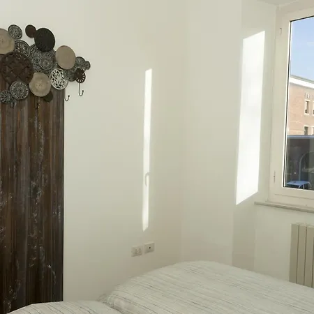 Viale Mezzetti - 1.3 By Ospitaci